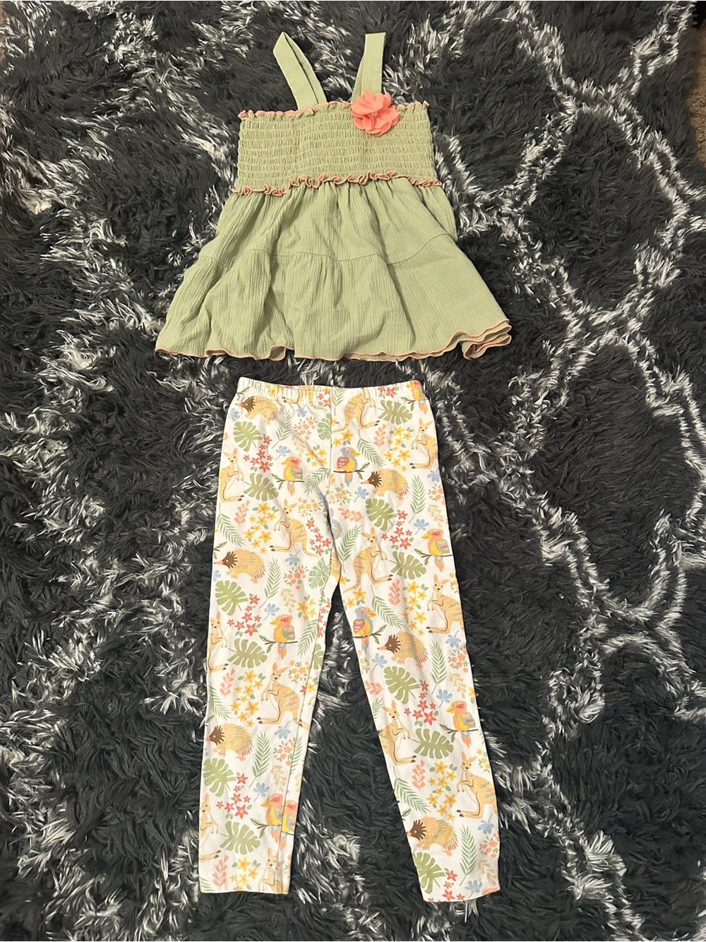 Girls' Green Smocked Tank Top & Printed Leggings Set